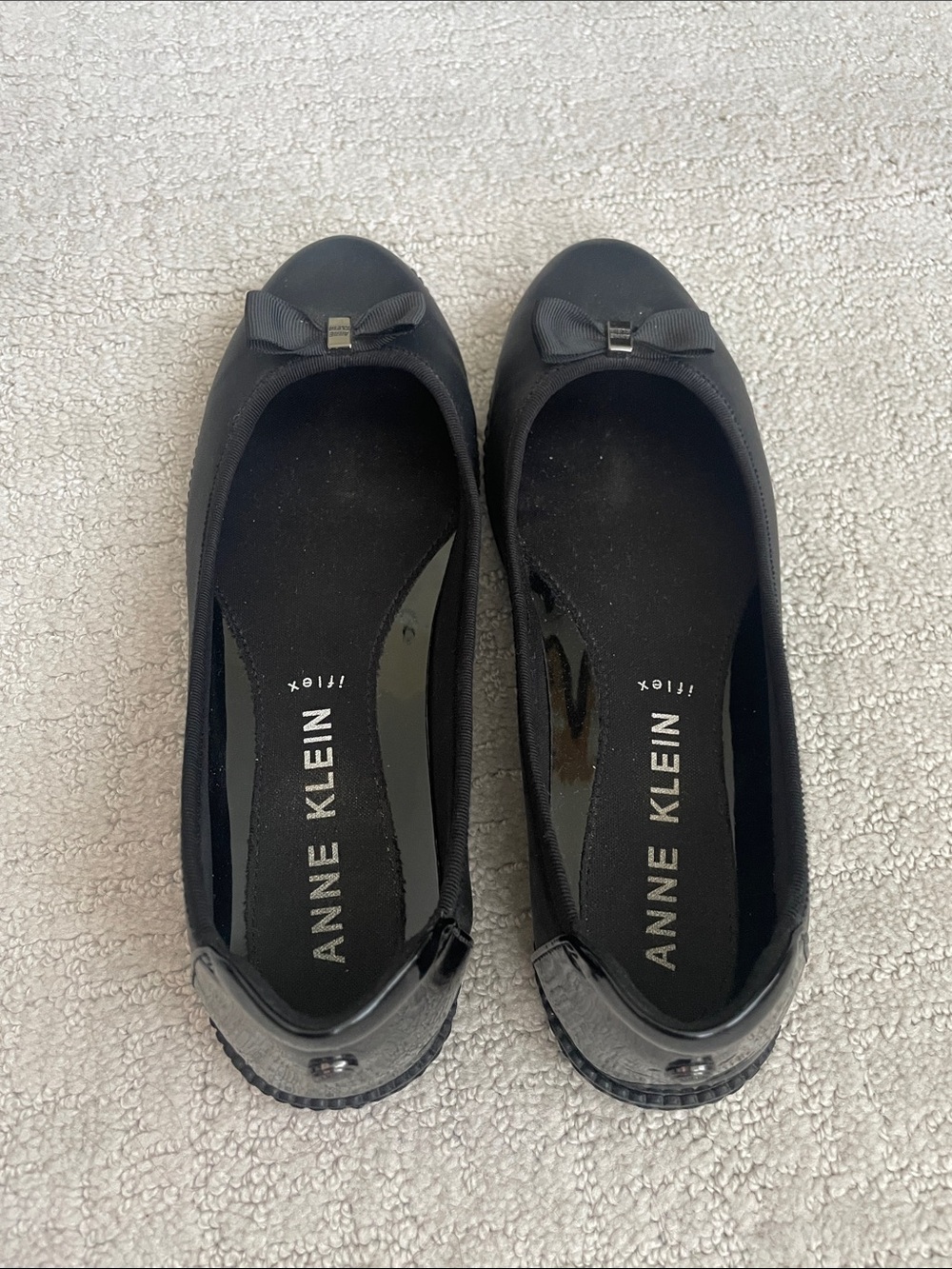 Anne Klein Black Ribbon Accent Flat Size 6.5 - Picture 5 of 7